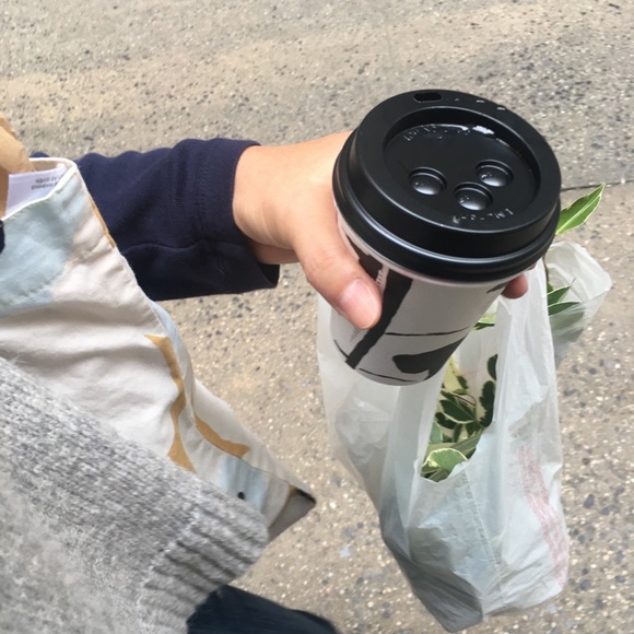 Meet your Posher, Hyunna - Picture 2 of 2